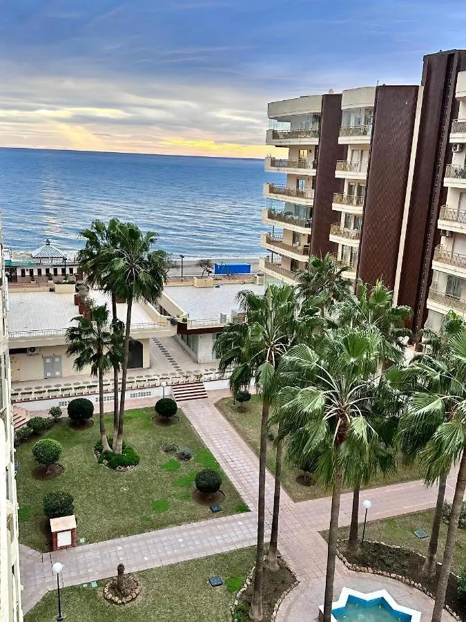 3 Dormitorios 2 Banos - Playa Del Castillo Sohail !! Fuengirola Apartamento
